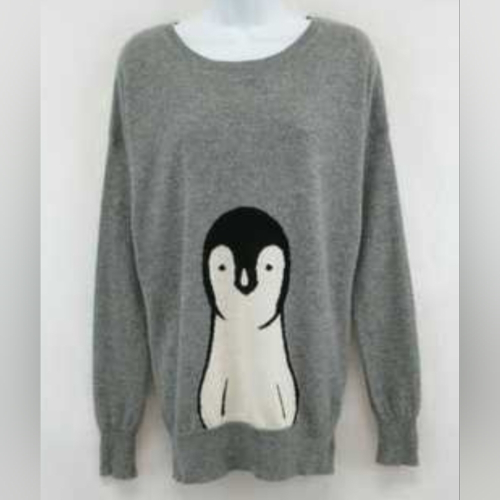 C3 Cashmere Cozy Gray Sweater with Penguin Motif.  Sz. L. Scandi Girl.
